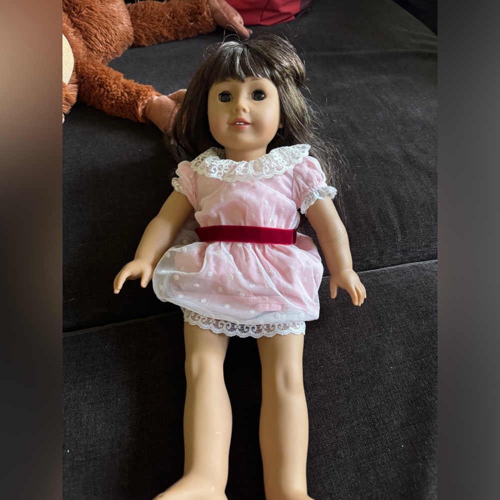 2014 American Girl Doll Excellent conditioned. Hair needed styling. Very easy!